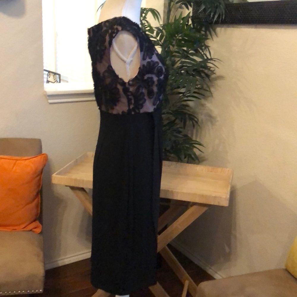 Connected Apparel - Picture 4 of 6
